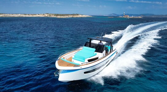  Italylure Yachts Italyure rental in Ibiza | Windrose